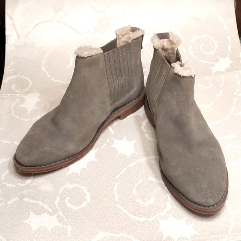 Seychelles NWOT Women's Pool Cozy Olive Green Size 8.5 Ankle Boots Booties Shoes